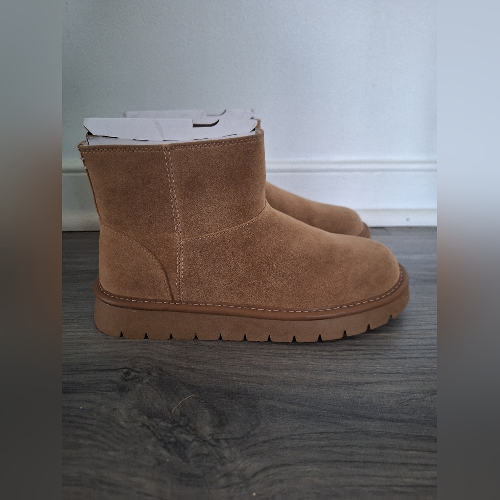 Women's Universal Thread Tan Ankle Boots NWT